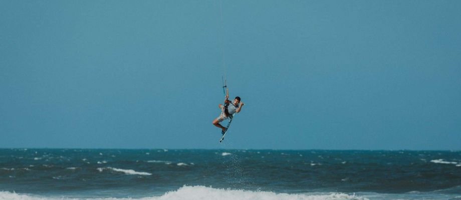 Velejo com 10 knts na Praia do Futuro